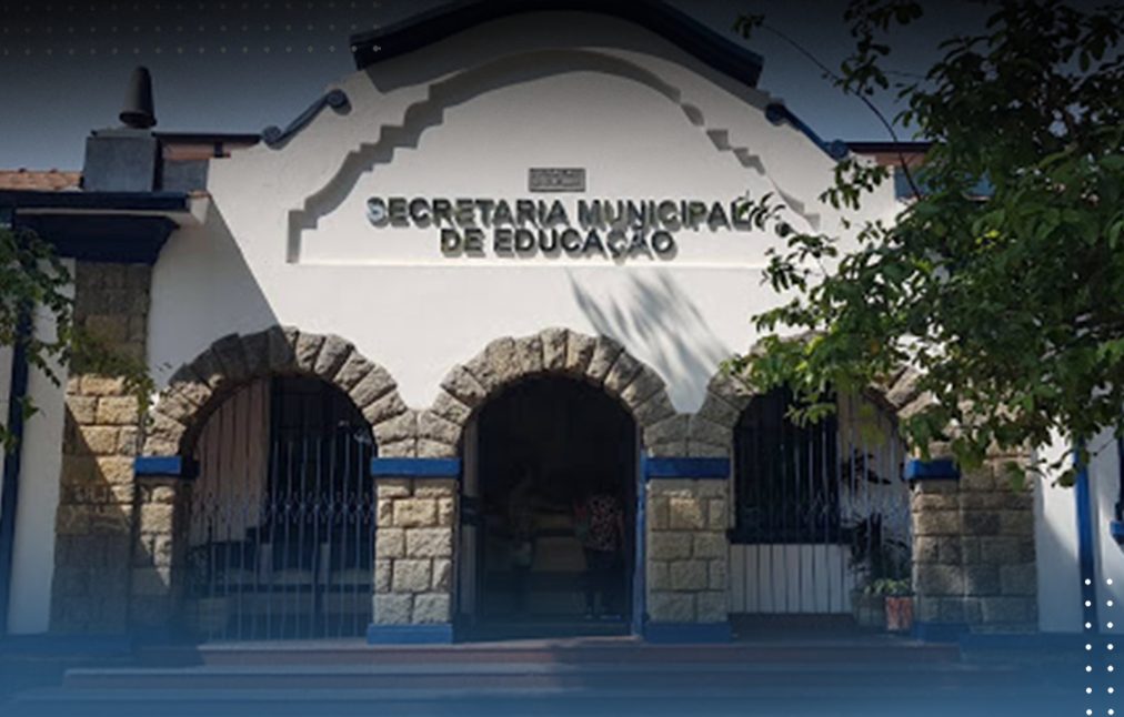 Professores eventuais de Taubaté fazem greve e alunos ficam sem aula nesta quarta-feira