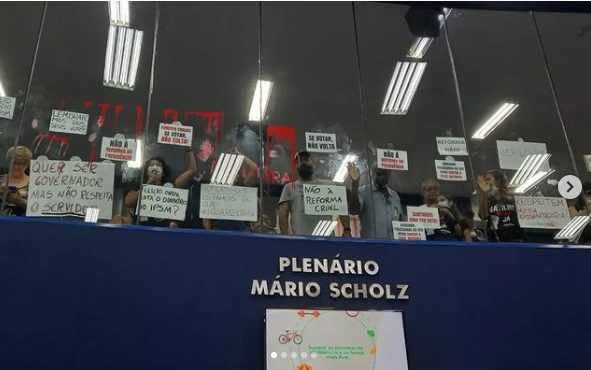 Às vésperas da renúncia, Felício Ramuth não consegue maioria na câmara para votar reforma da previdência e amarga mais uma derrota