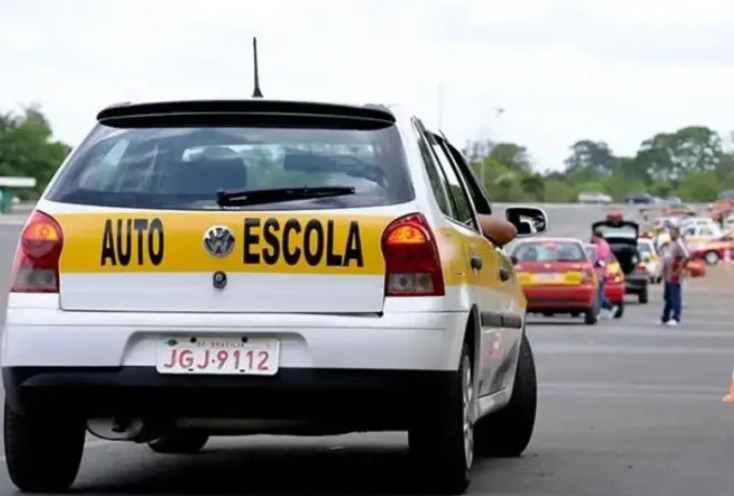 Aulas de autoescola estão com os dias contados para quem deseja tirar a CNH