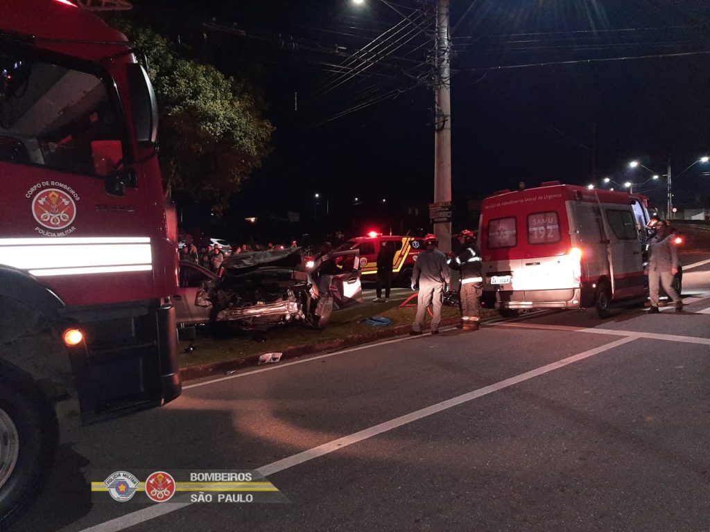 Mulher morre e outras duas pessoas ficam feridas em acidente na Zona Leste de São José dos Campos 1 Zona leste de São José dos Campos