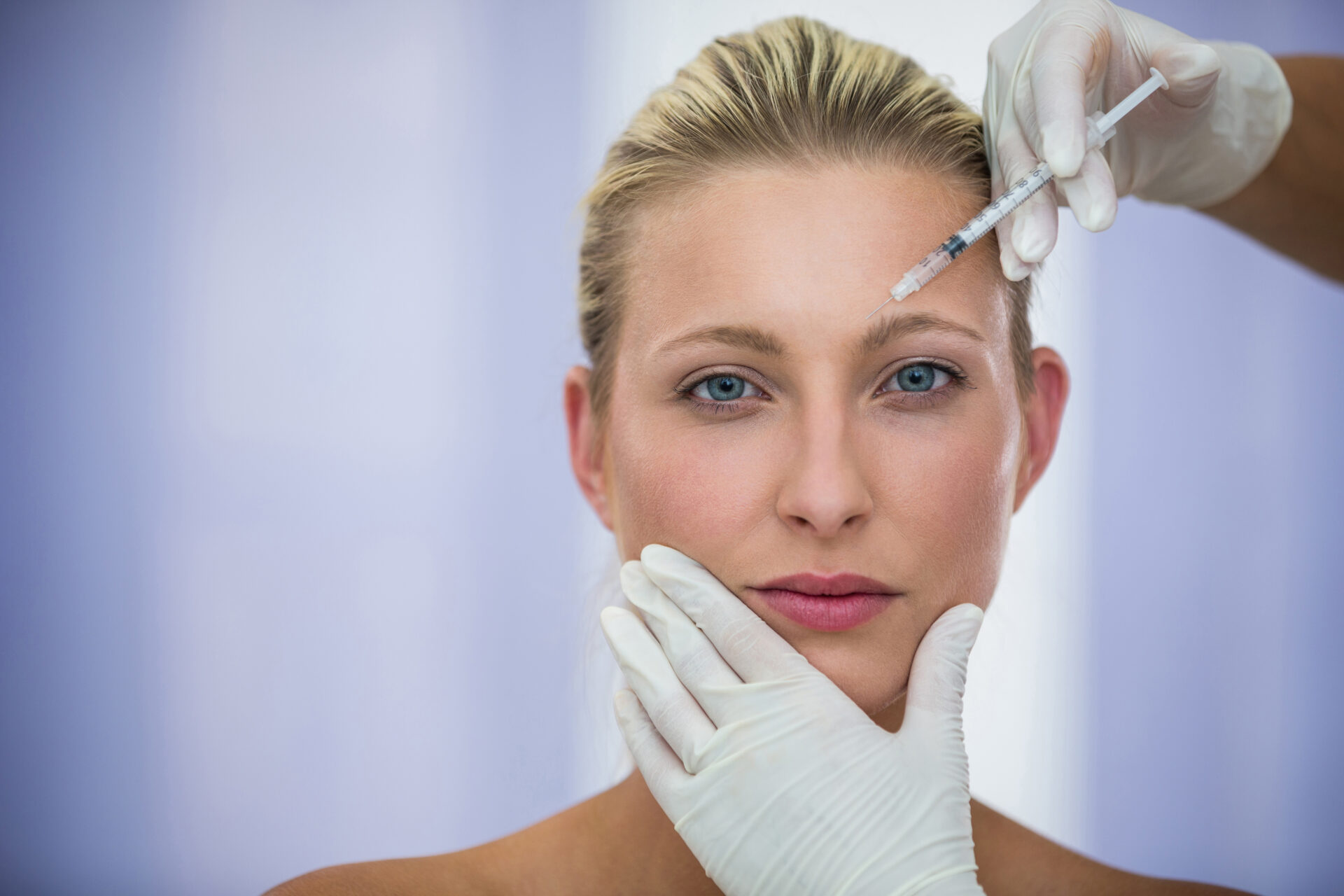 Clínica de estética de Taubaté é interditada pela Vigilância Sanitária na região central
