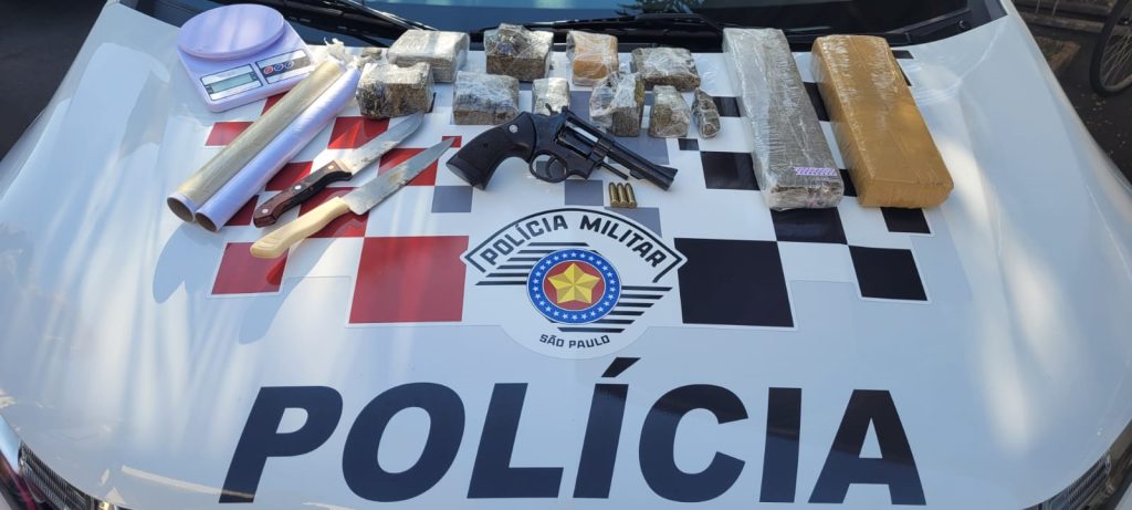 PMs em atividade delegada prendem homem com quase 4 kg de maconha em Pindamonhangaba 1 atividade delegada