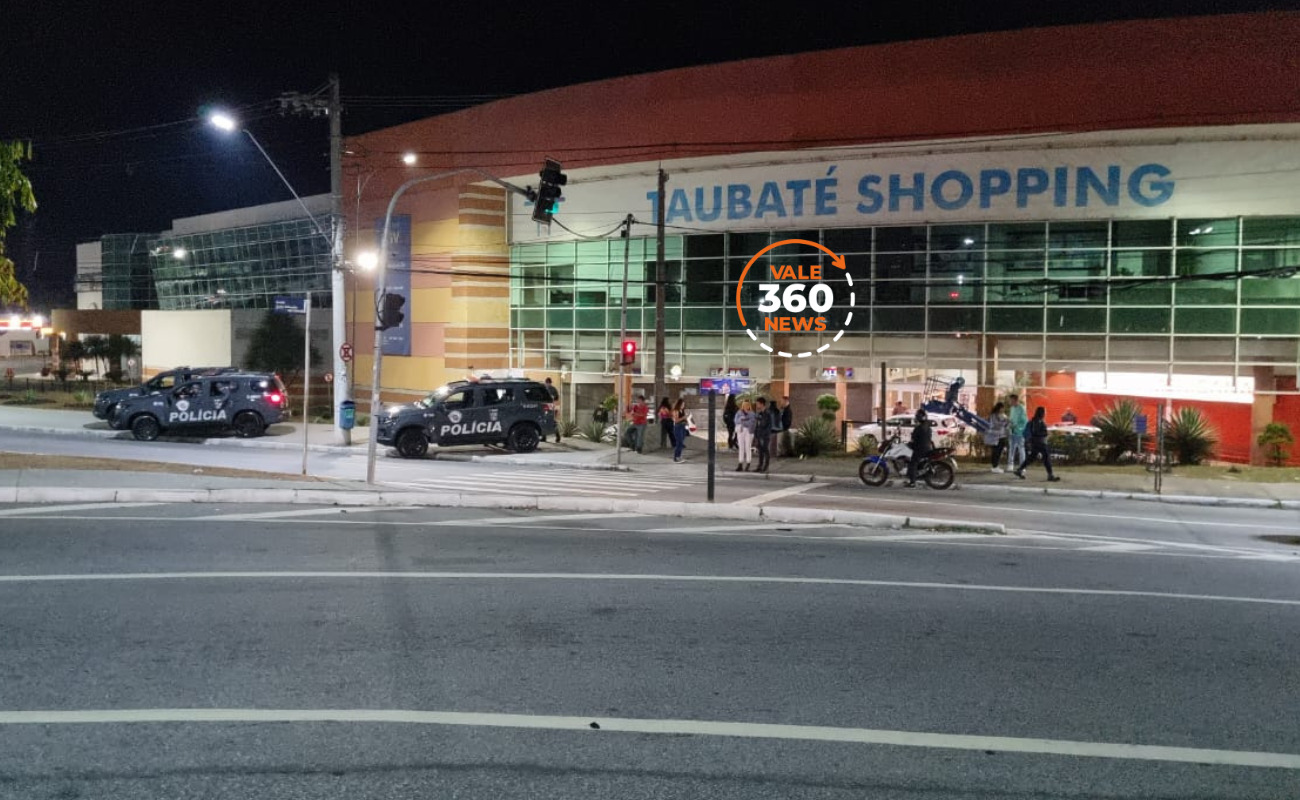 gold-finger-taubate-shopping
