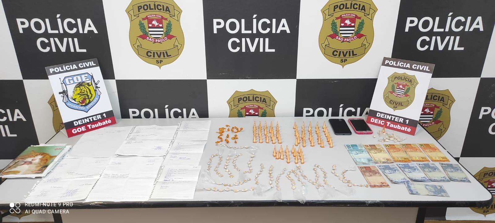 Mulher foragida e viúva de traficante de drogas é presa em Taubaté