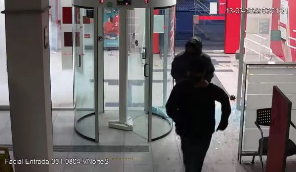 Polícia Civil prende trio que furtava bancos em São José dos Campos