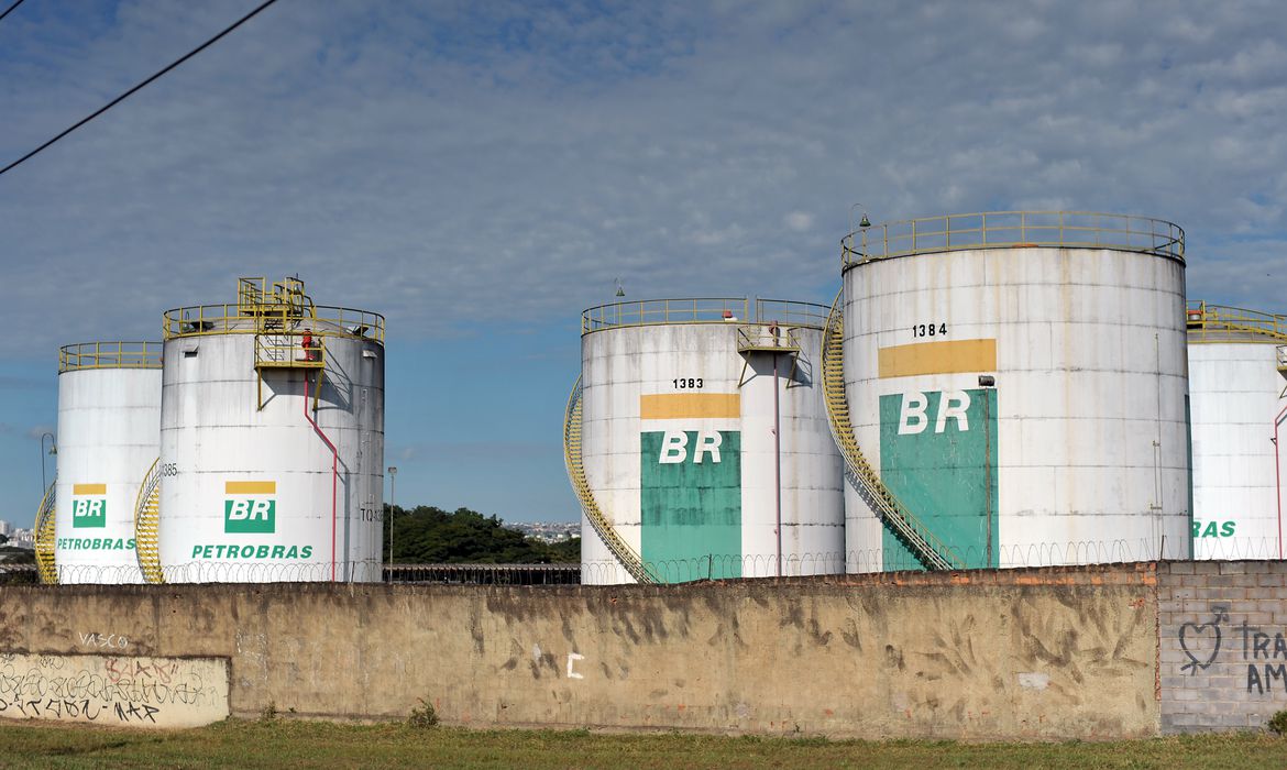 Petrobras reduz preço do diesel