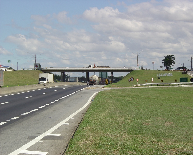 Romeiro sofre acidente na Via Dutra em Caçapava