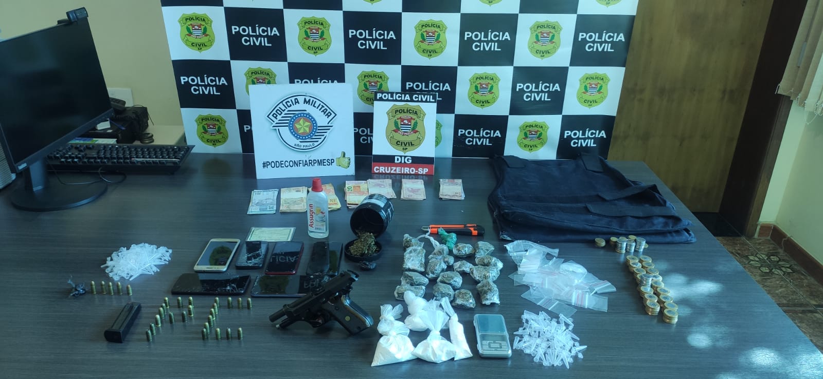 PM e Polícia Civil fazem operação em Cruzeiro e prendem três criminosos suspeitos de cometer homicídios na região