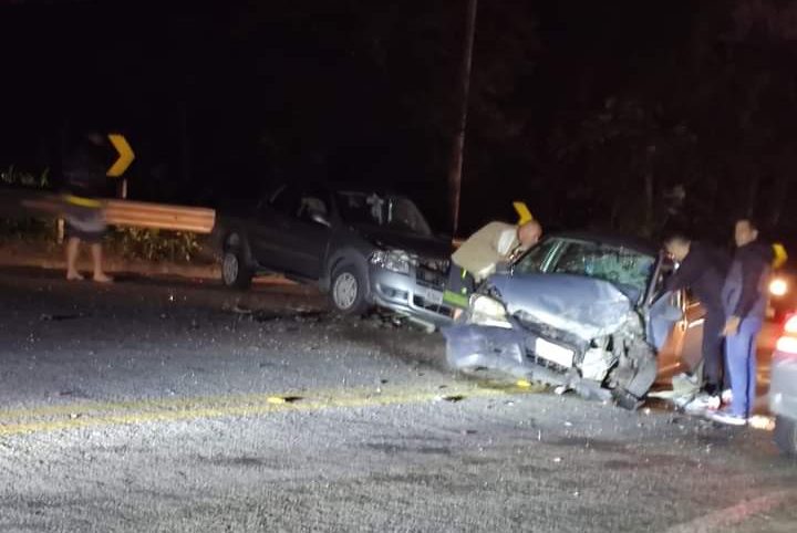 Homem fica gravemente ferido em acidente na rodovia Oswaldo Cruz em Taubaté
