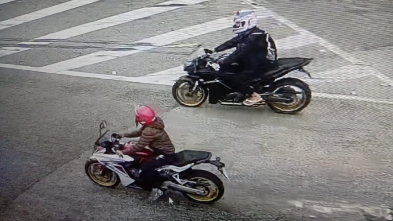 Quadrilha leva três motos de alta velocidade em roubo à concessionária em Taubaté
