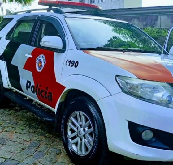 Homem sofre tentativa de execução embaixo de viaduto em Guaratinguetá