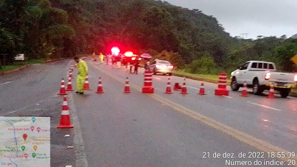 Rio-Santos tem interdição total entre Ubatuba e Paraty