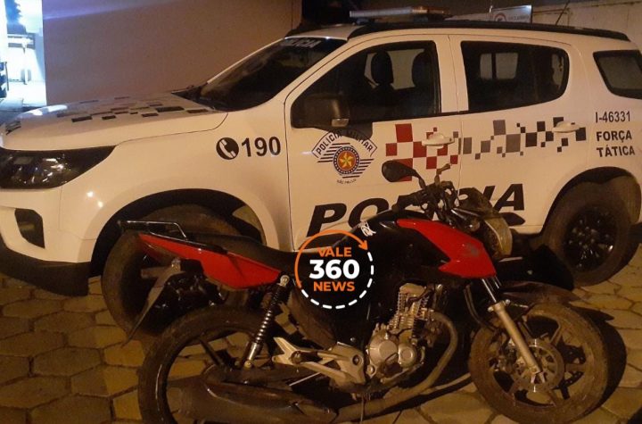 PM de Caçapava flagra tentativa de furto a moto