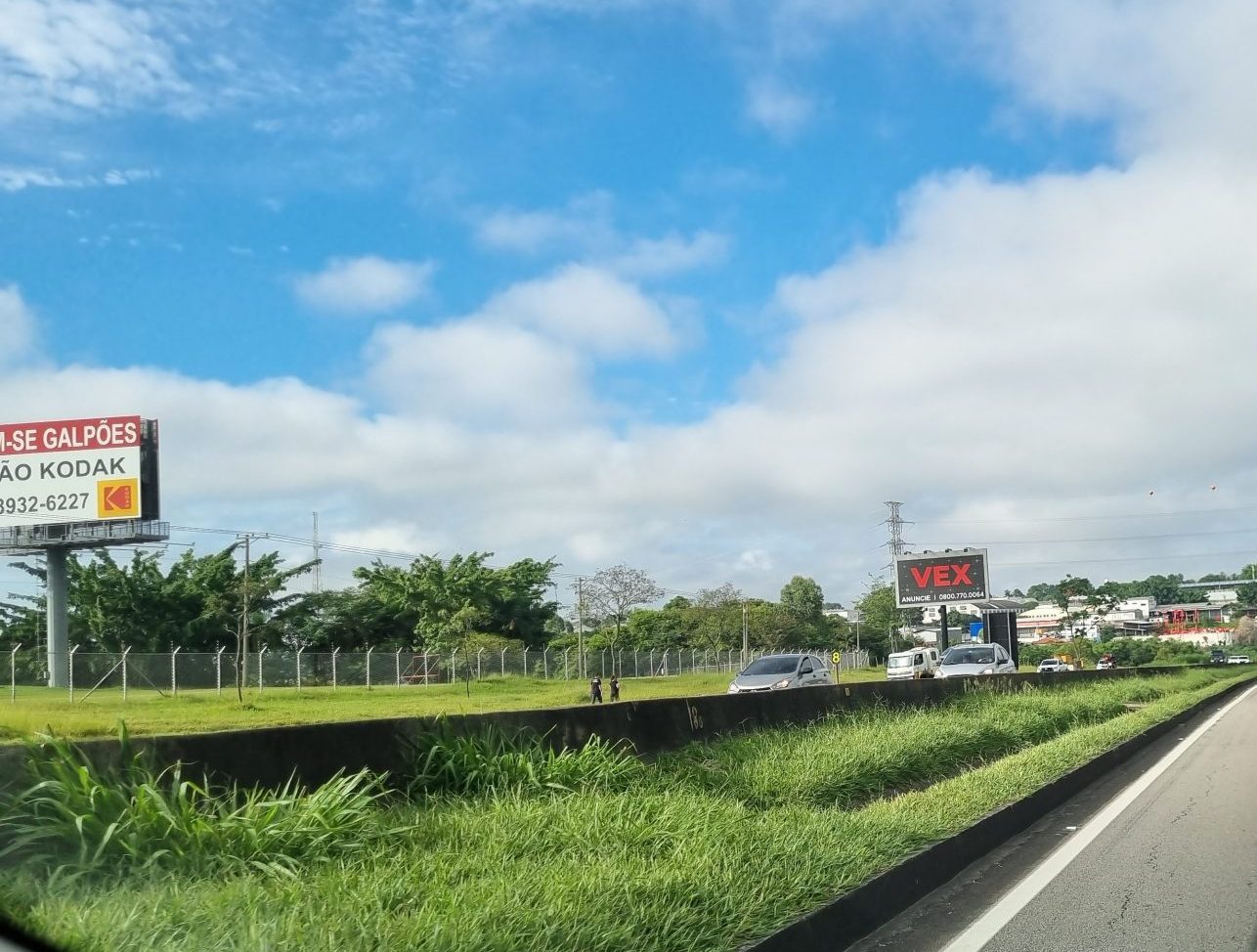 Vítimas fatais de acidente na Via Dutra em SJC são mulheres