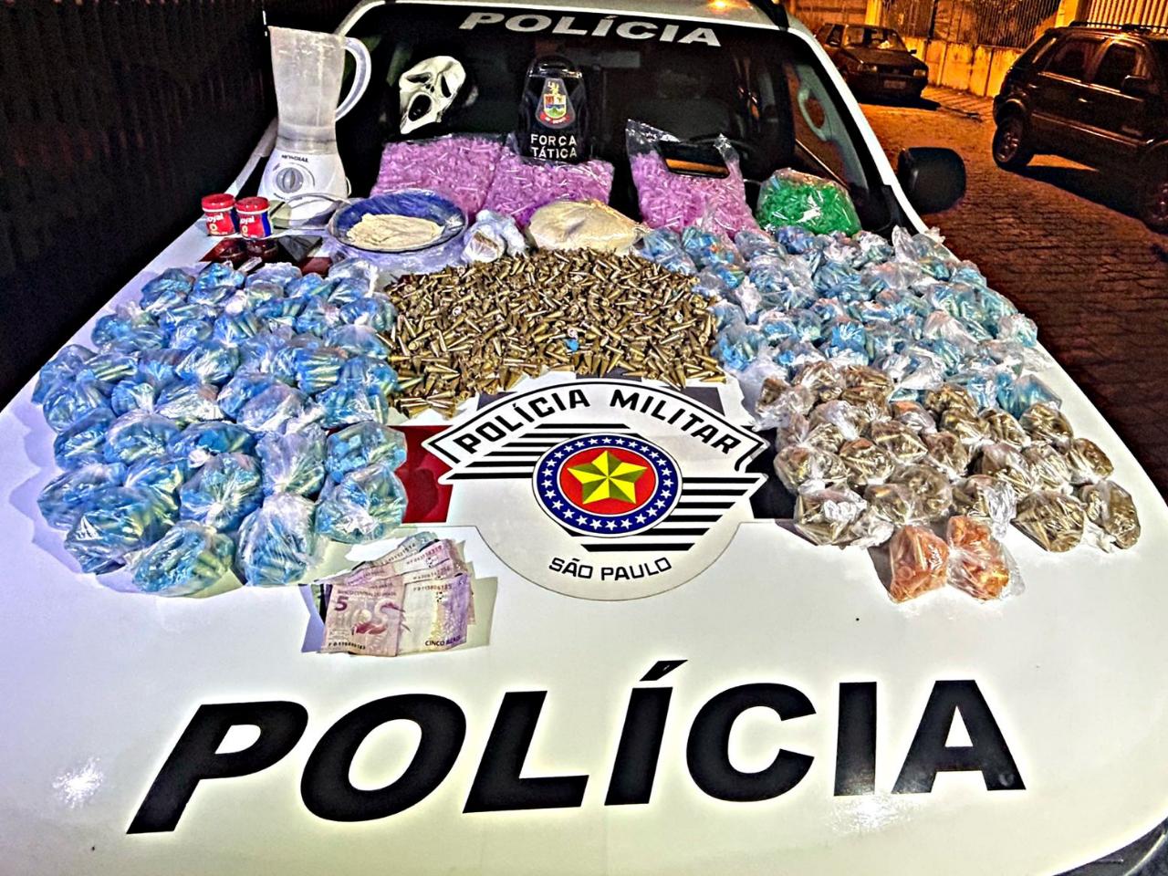 PM estoura refinaria de drogas em Lorena e encontra muita cocaína