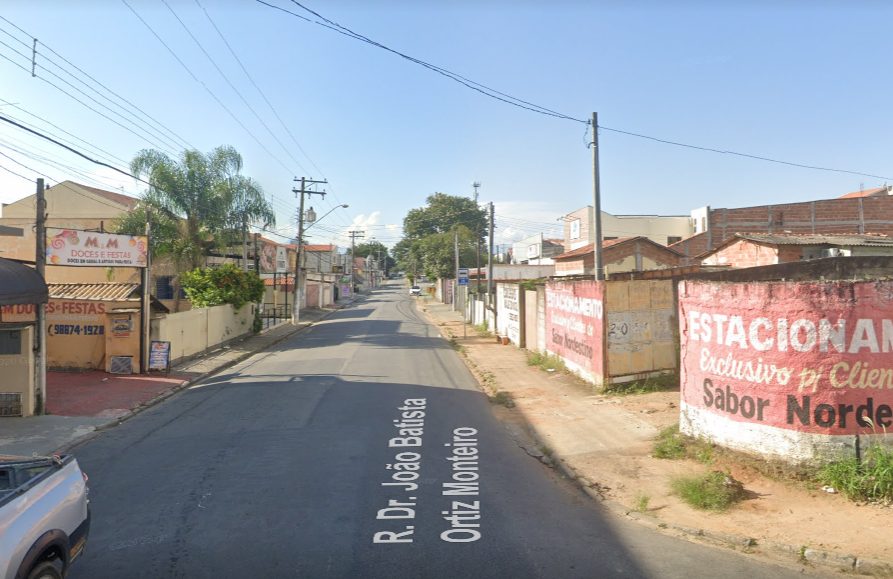 Dono de pizzaria e motoboy são baleados em Taubaté e ficam feridos