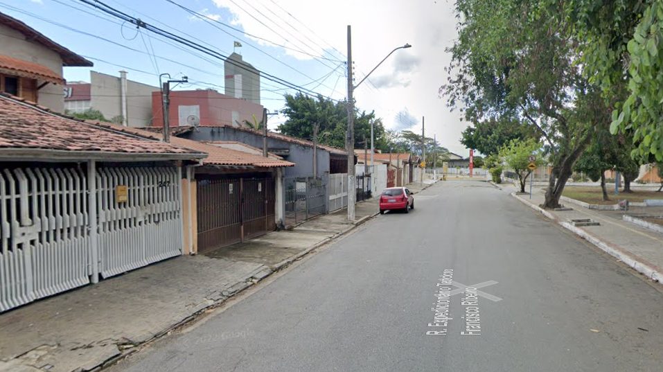 Briga generalizada entre vizinhos em Taubaté termina com pessoas atingidas à espada