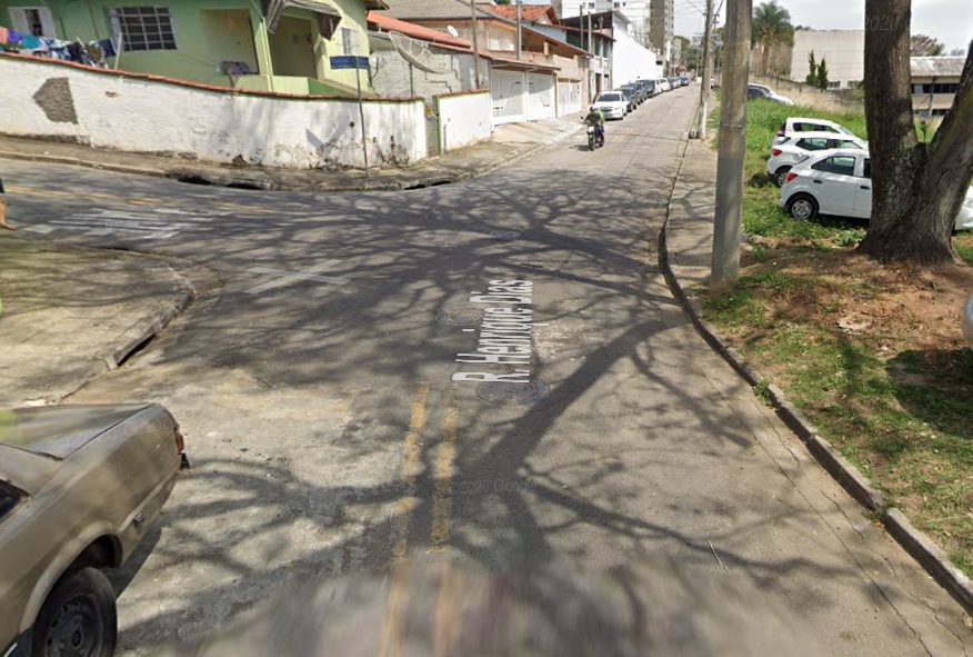 Polícia Civil investiga homem morto com 18 facadas em São José dos Campos