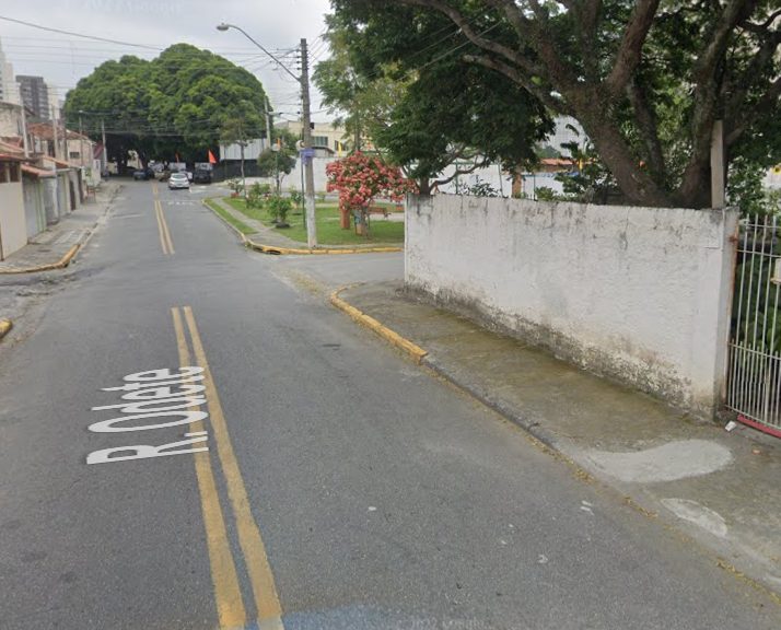 Filho agride pai, de 82 anos, com soco na boca em Jacareí