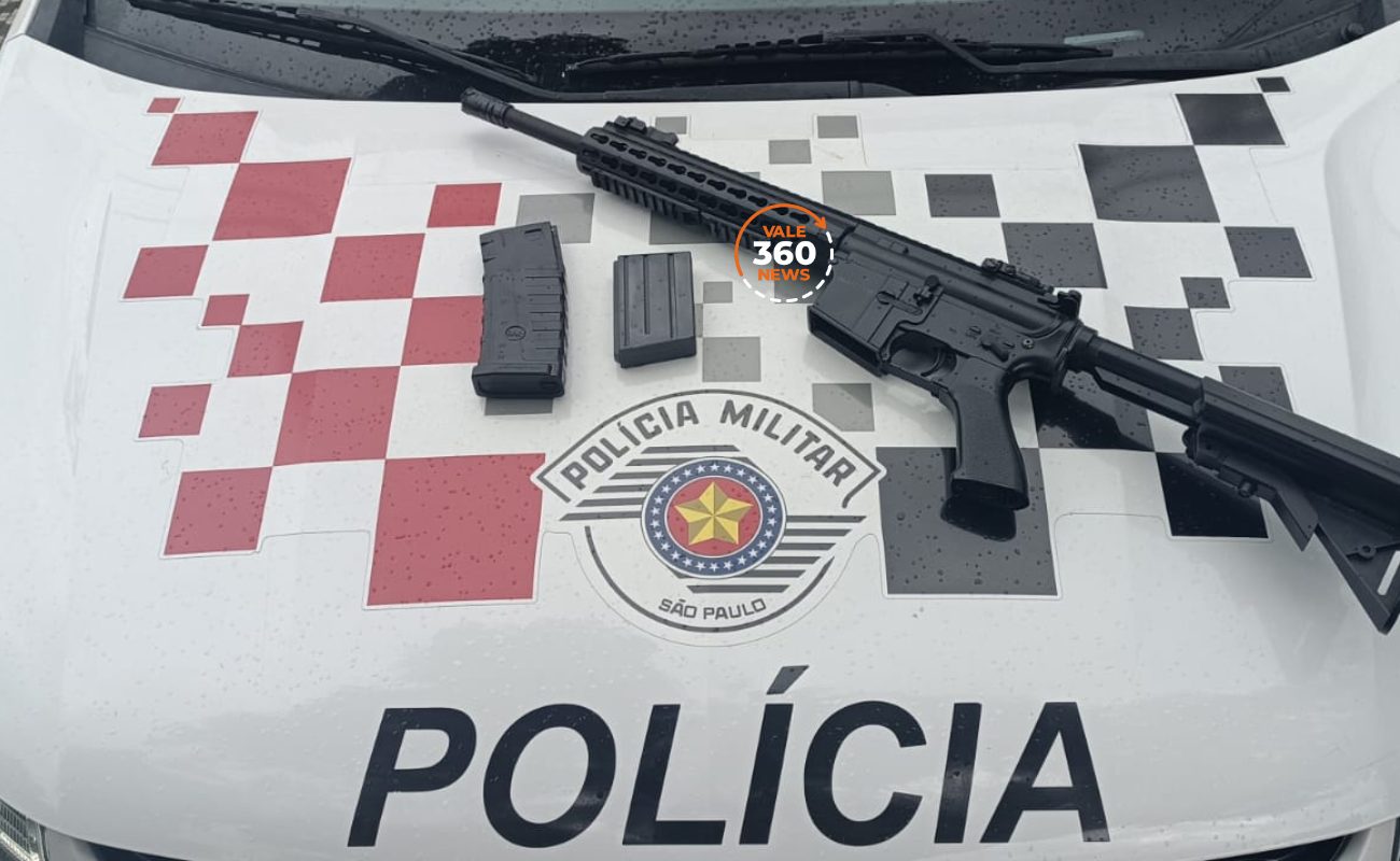 Homem briga em adega de Taubaté e ao ser abordado pela PM dizia ser policial federal e estava com fuzil de brinquedo