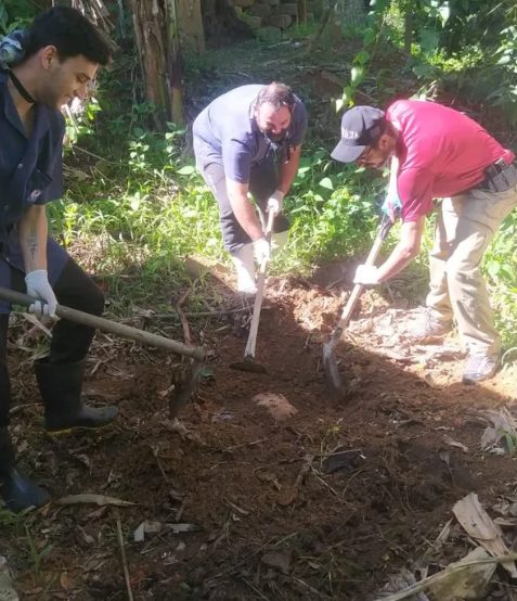 Assassino confessa em sessão de terapia homicídio e enterro de homem no quintal da própria casa em Ubatuba