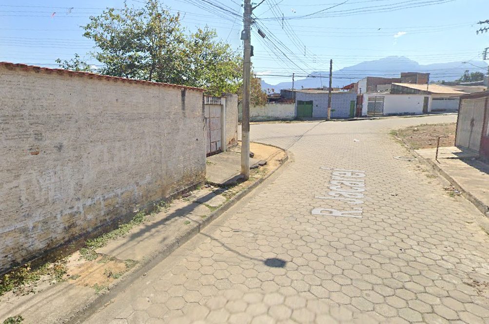 Homem, de 24 anos, é baleado e morto em Cruzeiro. Polícia investiga o crime