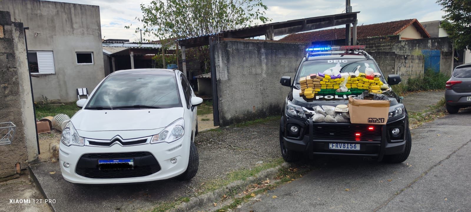 Polícia estoura "casa bomba" com 70 kg de drogas em Taubaté
