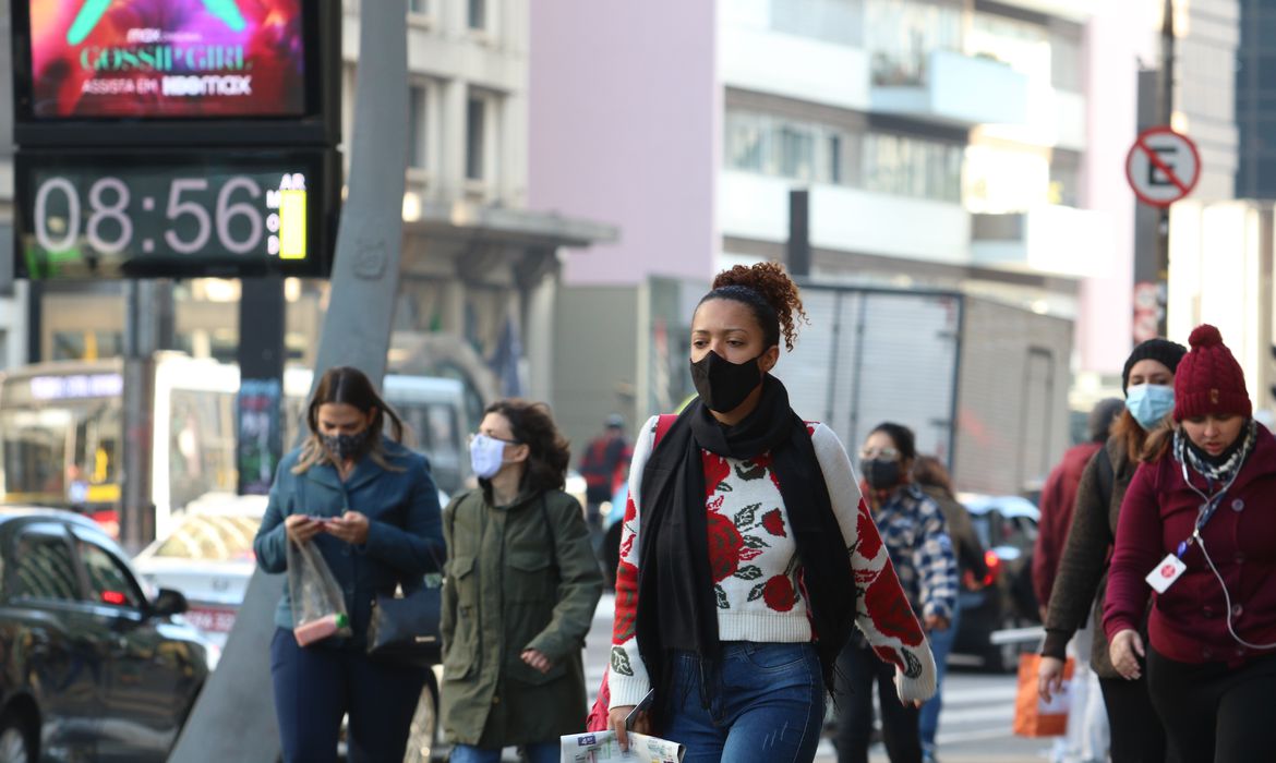 Temperaturas mínimas devem ser de até 5°C na Serra da Mantiqueira e 9°C no Vale do Paraíba nesta sexta-feira (21)