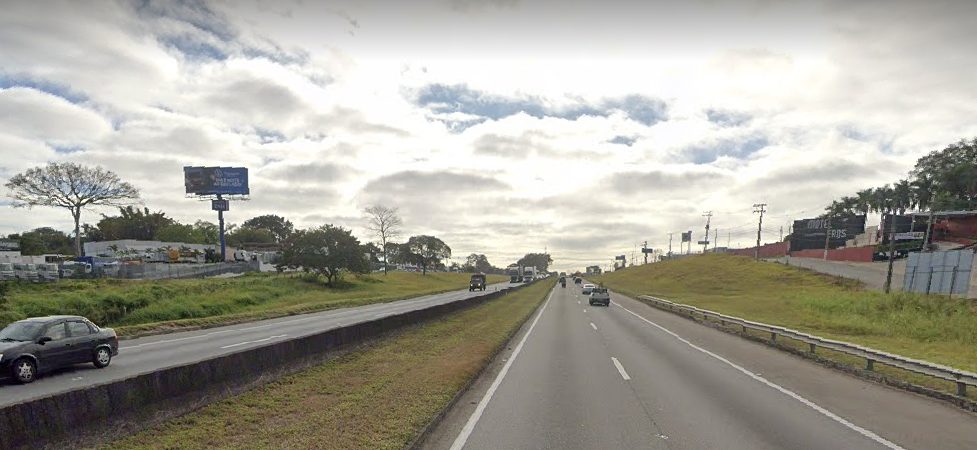 Homem morre atropelado na Via Dutra em Caçapava