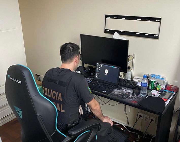 Homem é preso pela PF em Jacareí porque se passava por menina para obter fotos íntimas de crianças