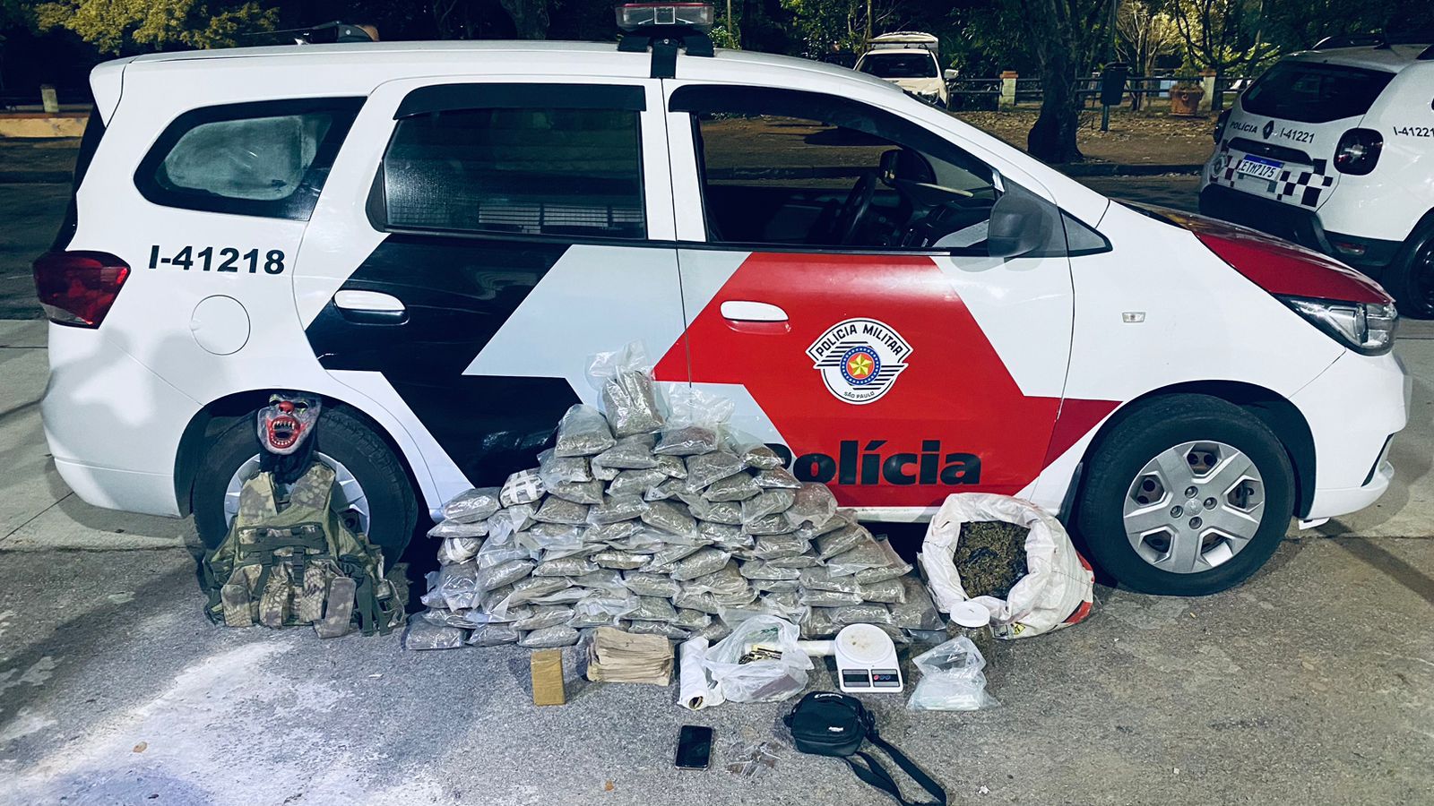 Mulher é presa com 25 kg de drogas em Jacareí e São José dos Campos