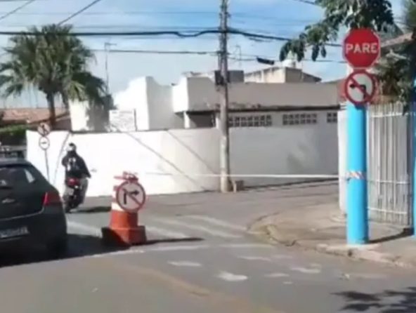 Motoristas ficam perdidos com sinalização em ruas de Taubaté