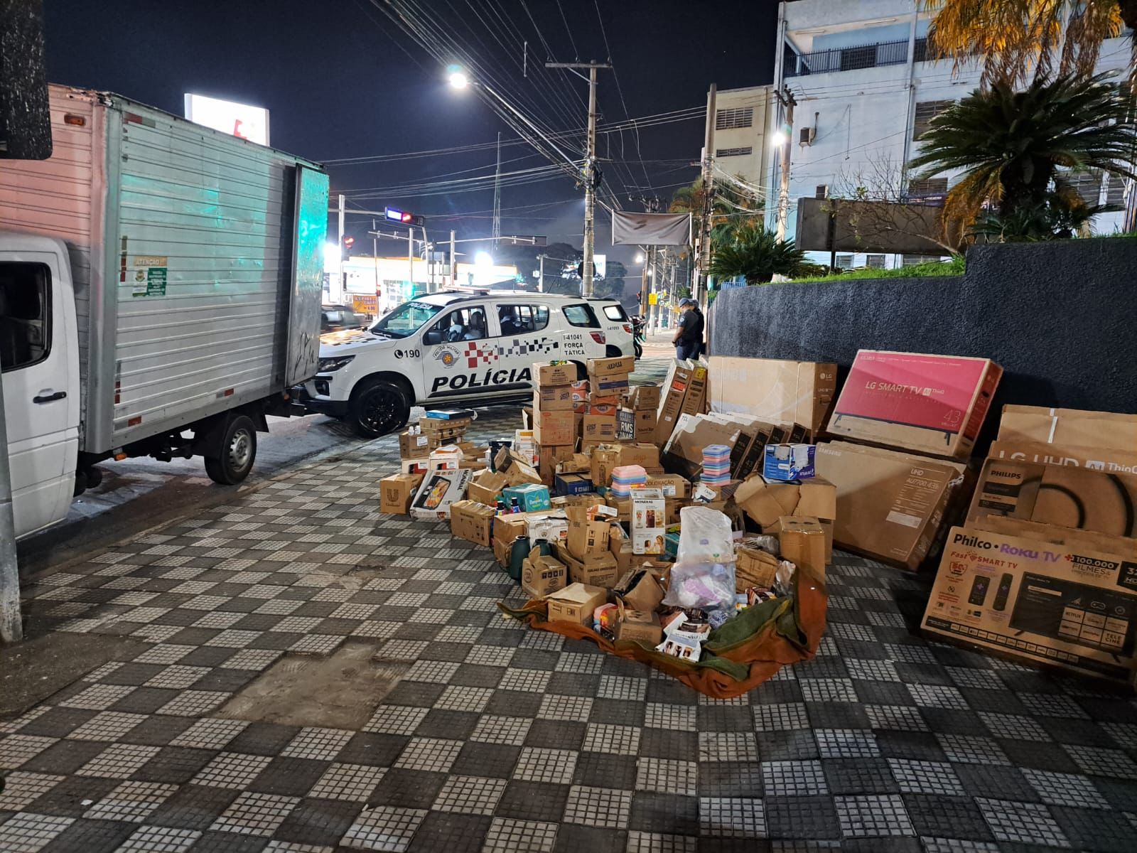 PM prende dois homens por receptação e grande quantidade de eletrônicos roubados em Jacareí