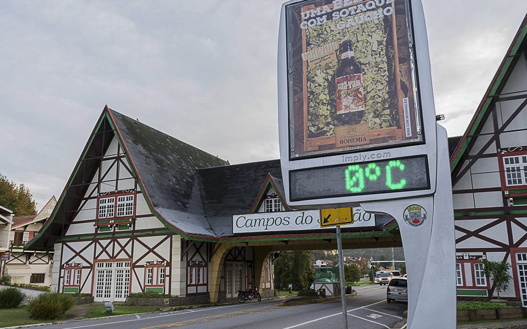 No último fim de semana do outono, termômetros ficam próximos a 0ºC em Campos do Jordão. Taubaté registra 7,9ºC