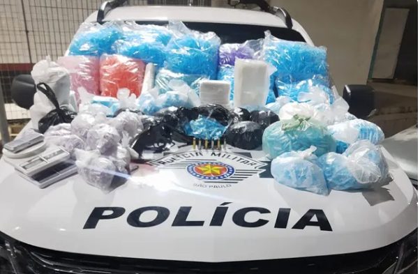 Dono de bar é preso com grande quantidade de drogas em Taubaté