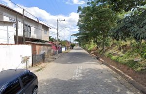 Homem é morto a tiros em bar de Queluz