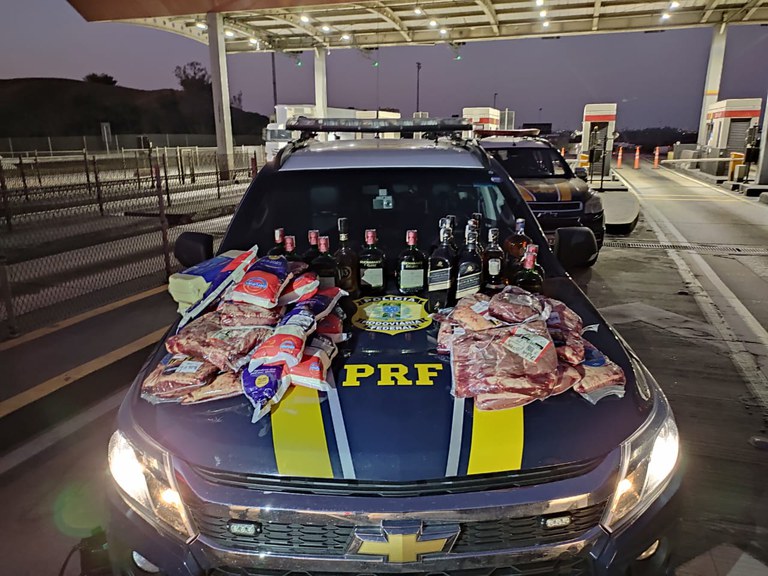 Quadrilha que roubava supermercados no Vale do Paraíba é presa na Via Dutra, em Jacareí