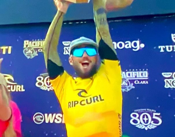 Filipe Toledo, de Ubatuba, é bicampeão mundial de surfe