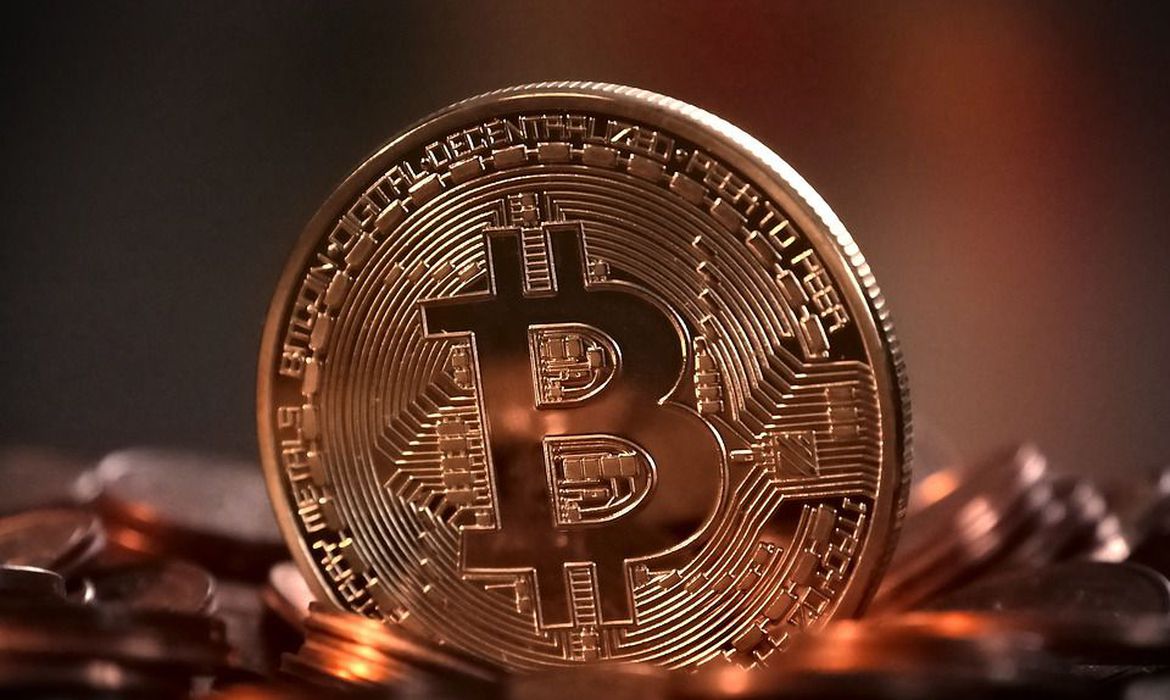 "Sheik do Bitcoin" é alvo de operação da Polícia Civil em Jacareí e São José dos Campos