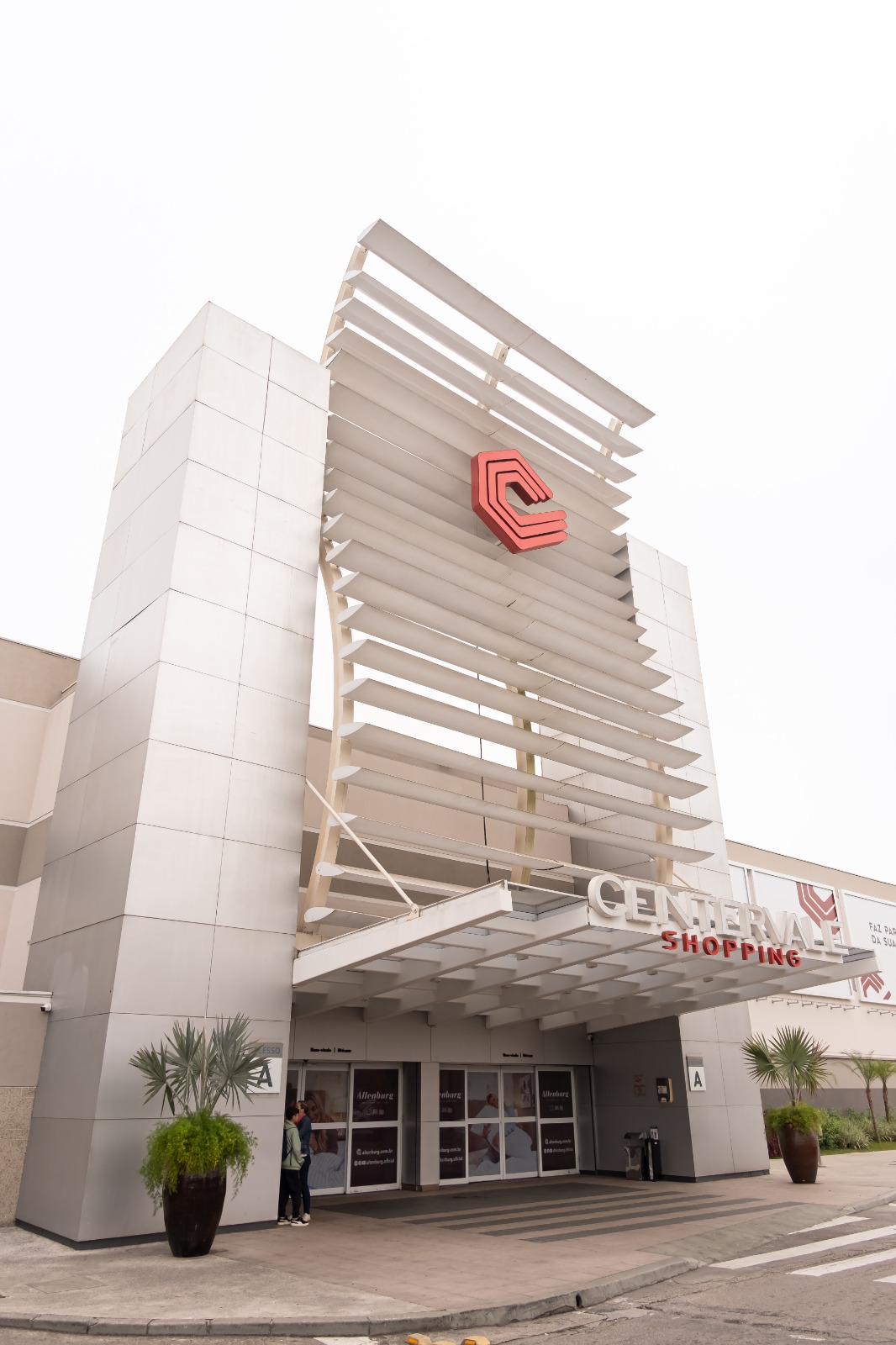Center Vale Shopping amplia número de lojas e clientes ganham opções em moda, beleza, gastronomia e serviços