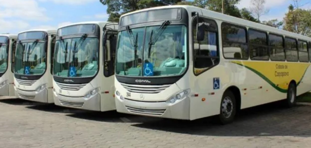 Motoristas e cobradores de ônibus paralisam atividades em Caçapava e usuários são prejudicados
