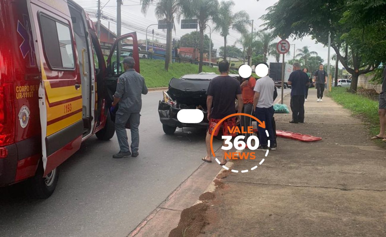 Carro e caminhão