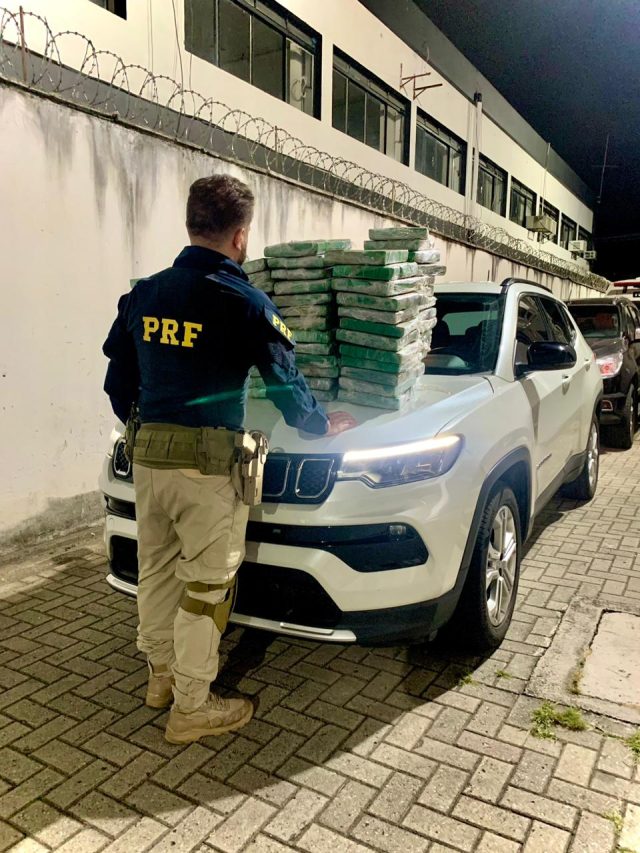 PRF apreende quase 200kg de drogas em Taubaté
