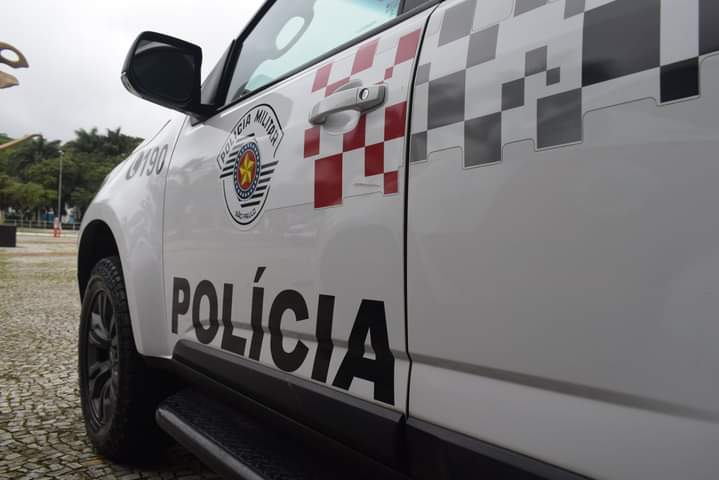 PMs são agredidos por jovem em abordagem em Taubaté