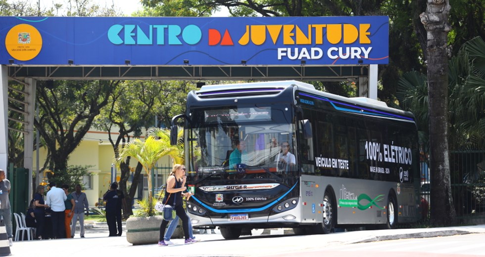 Novela sem rumo: licitação para aluguel de ônibus elétricos em São José dos Campos tem recusa documentos de empresa e volta a estaca zero