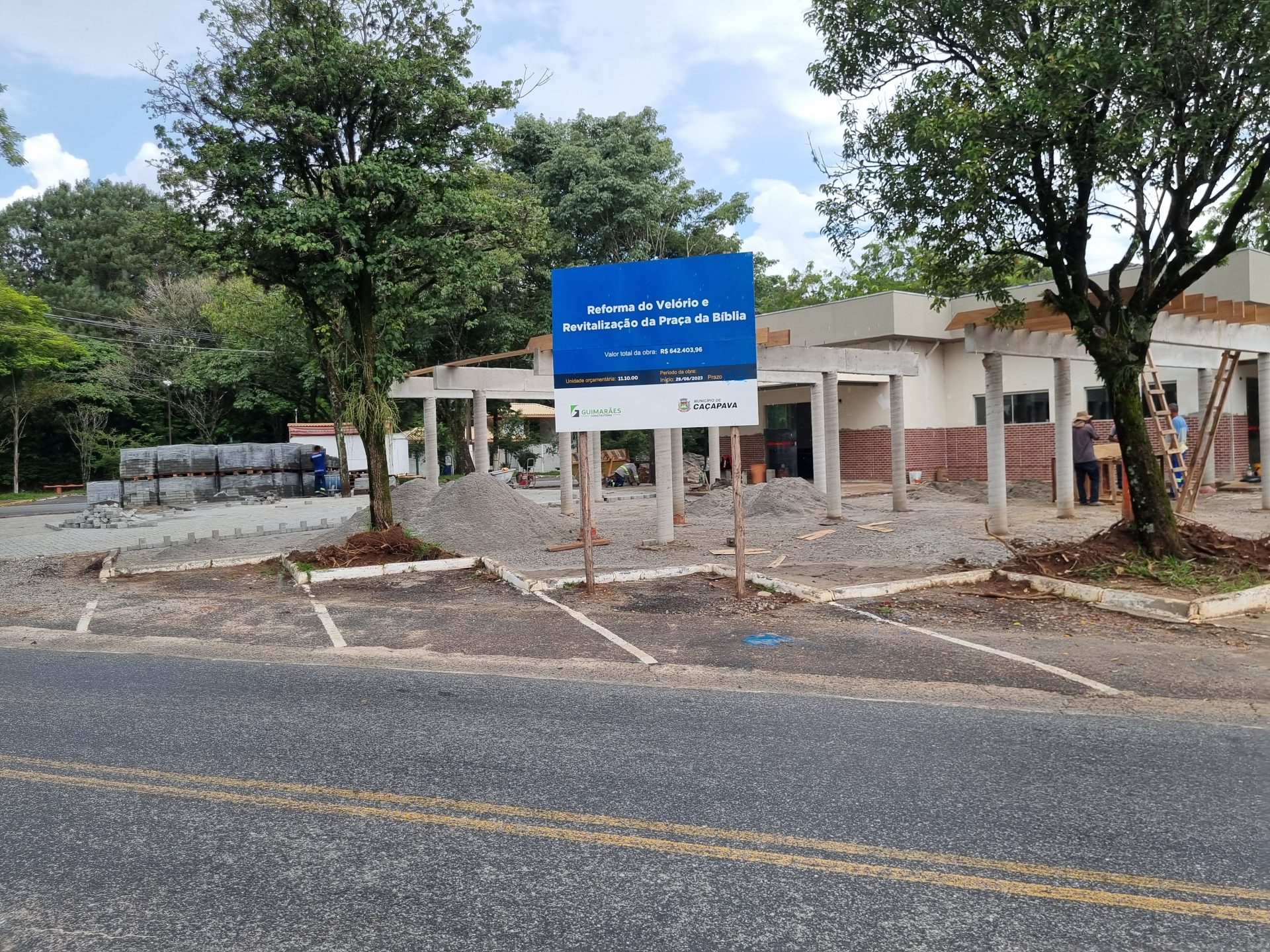 Com quase 4 meses de atraso, reforma do velório e de Praça em Caçapava é entregue incompleta 1 Obras milionárias em Caçapava