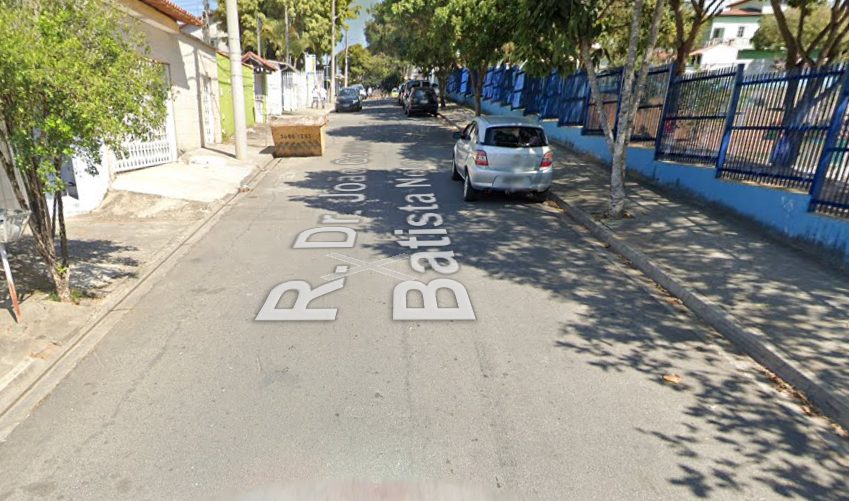 criminosos encapuzados
