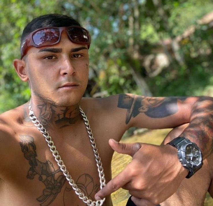 Jovem é executado dentro de barbearia de Potim