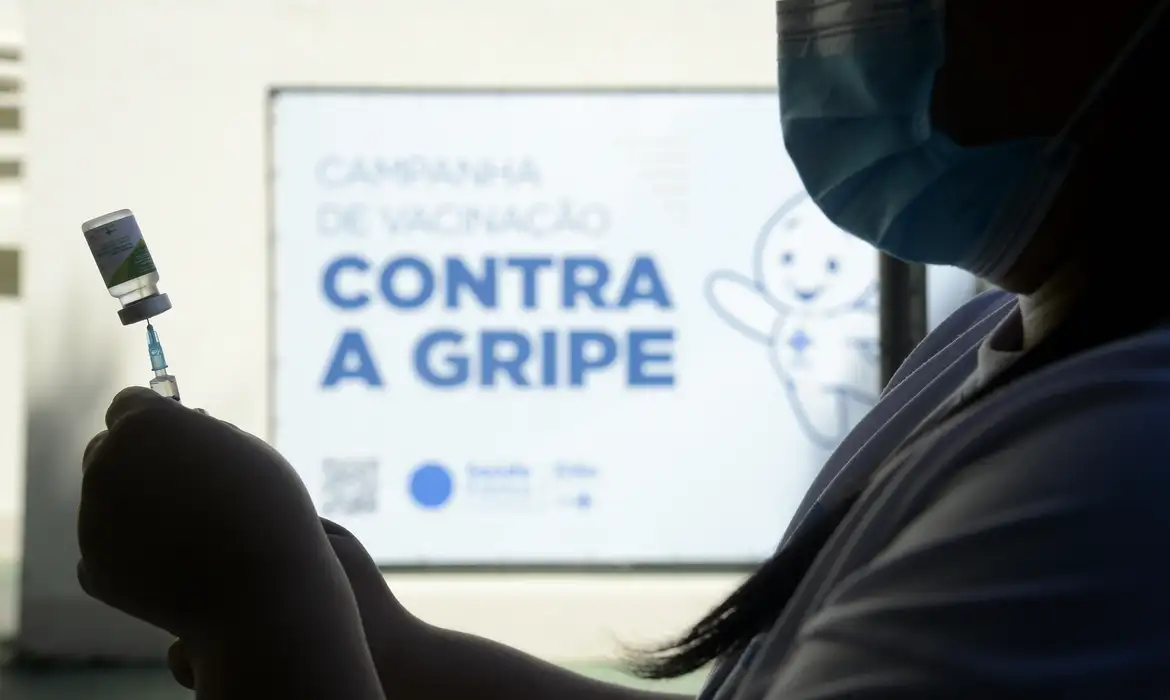 Vacinação contra a Gripe no Vale do Paraíba e Litoral Norte começa na segunda-feira (25). Veja quem deve tomar