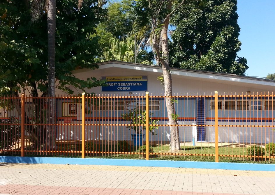 Mãe diz que filho com TDAH foi preso com fita crepe a uma cadeira por professora em escola municipal de São José dos Campos